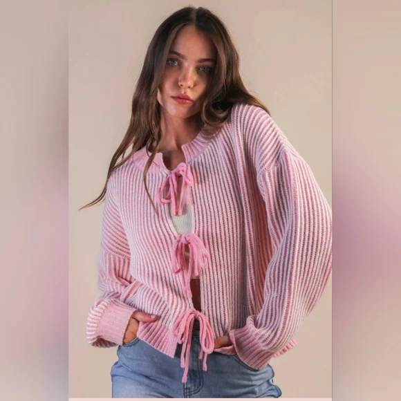 Large Hearts Entwined Cardigan Sweater-NWT - Picture 3 of 9